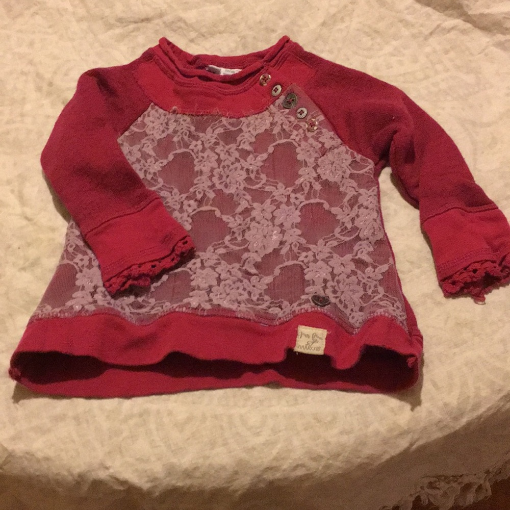 Darling warm NAARTJIE sweater w /lace accent
